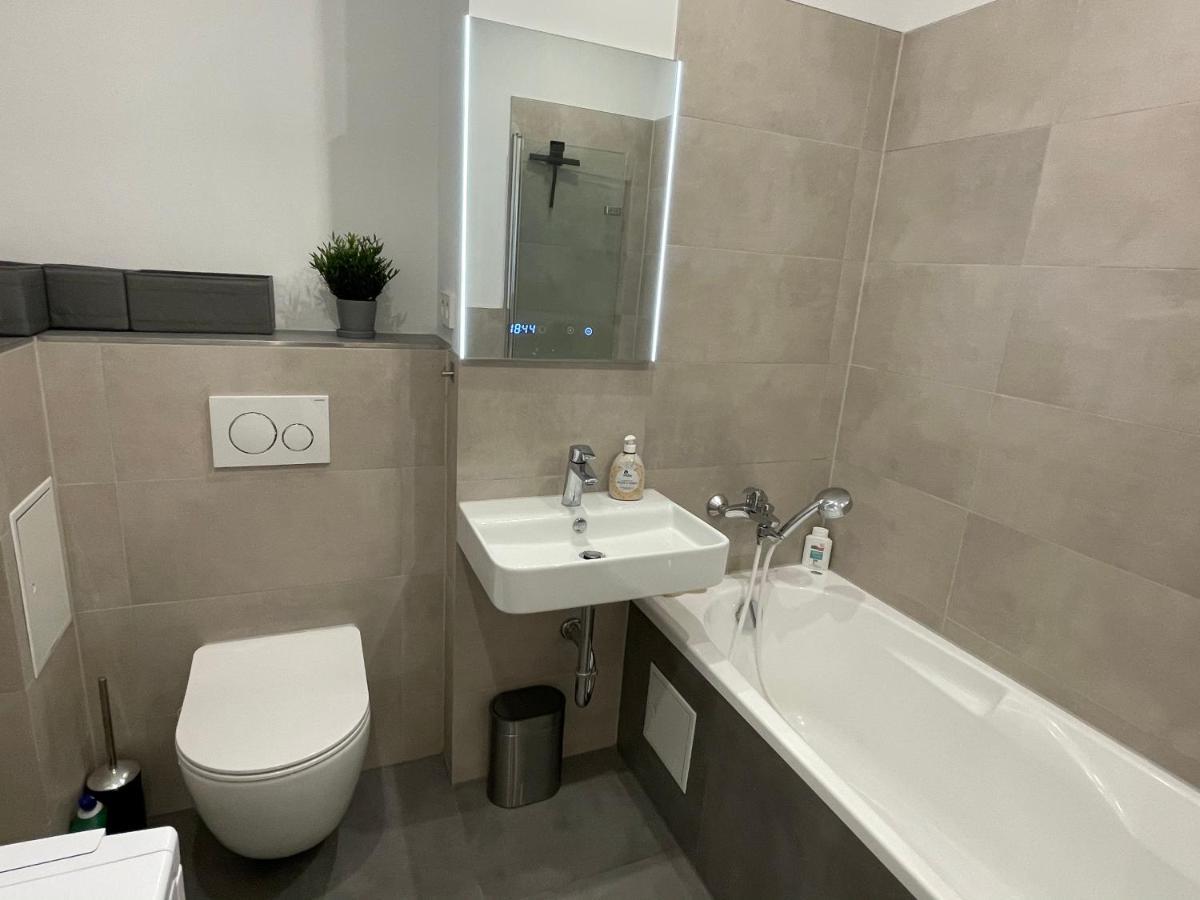 Zentrumsnahe Leipzig-Apartments, Nahe Ufz Und Bmw Inkl Parkplatz Und Fahrraeder Buitenkant foto